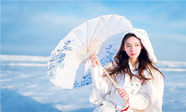 香格里拉试管代怀生子多少钱一个？助孕之路的费用分析与方案选择